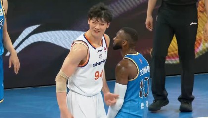 沙巴体育官网-19连胜！CBA常规赛冠军近乎出炉，北京输球遭打击，广东掀翻广厦