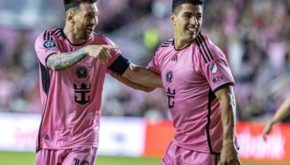 苏亚雷斯强调团队协作重要性：胜利需集体非个人之力