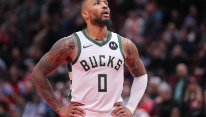 美媒：湖人也是对利拉德感兴趣的球队之一