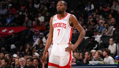 沙巴体育-杜兰特36+7火箭加时惜败76人 恩比德32+15+10马克西36+10